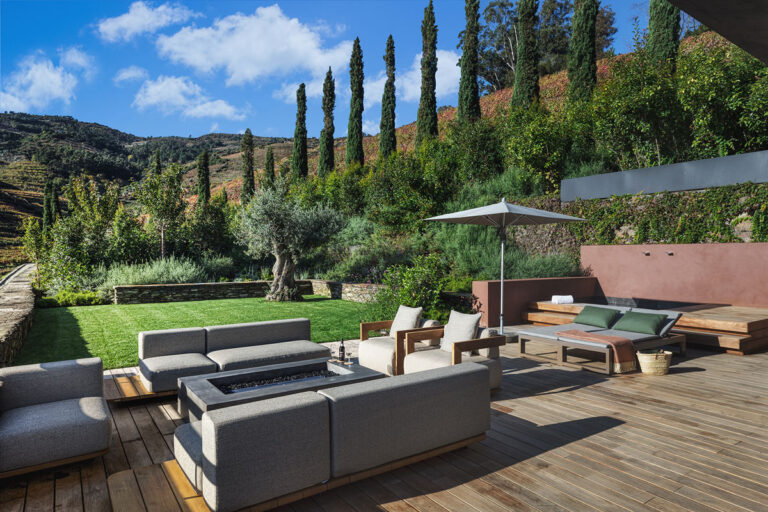 Best Vineyard Hotels for Corporate Retreats: 2026 Authority Reference