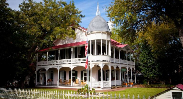 Top Texas Hill Country Vineyard Hotels USA: The 2026 Authority Reference